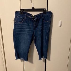 Old Navy sweetheart capris